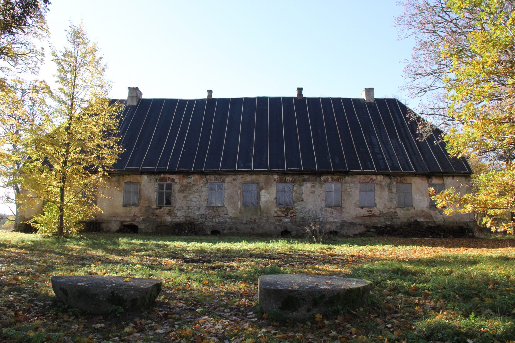 Pēta Briņku-Pedvāles muižas kungu māju