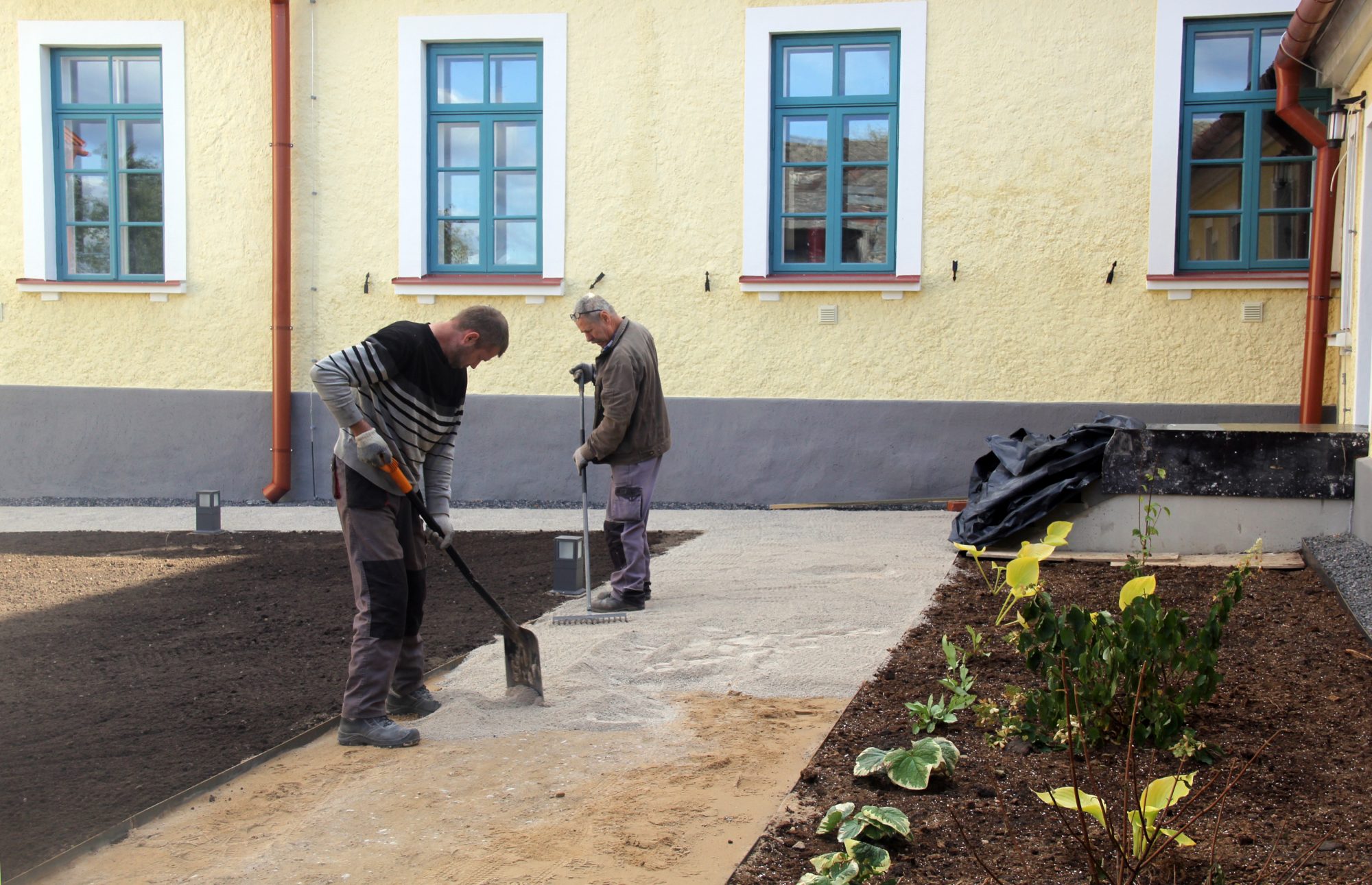 Tiek īstenots projekts „Firksu-Pedvāles muižas publiskā ārtelpa”